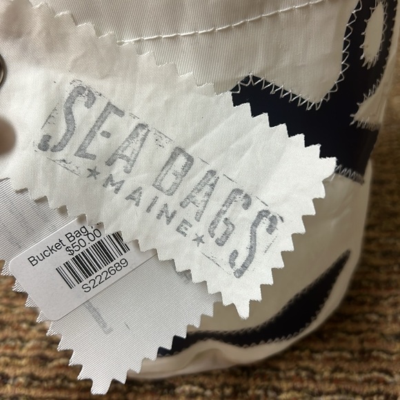 Navy Anchor Bucket bag - Picture 2 of 2